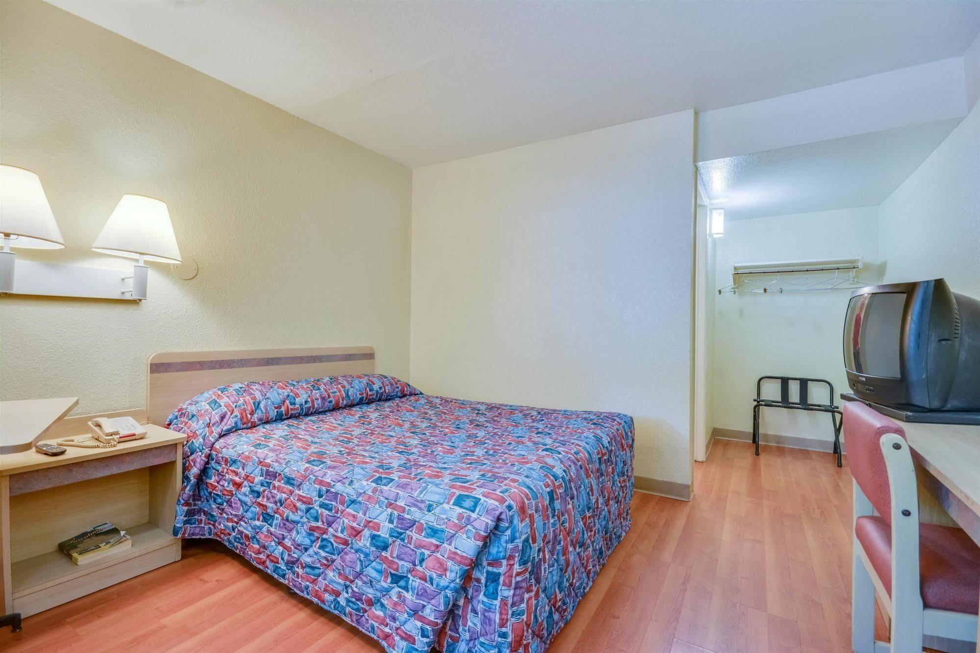 Motel 6-Tuscaloosa, Al Kültér fotó